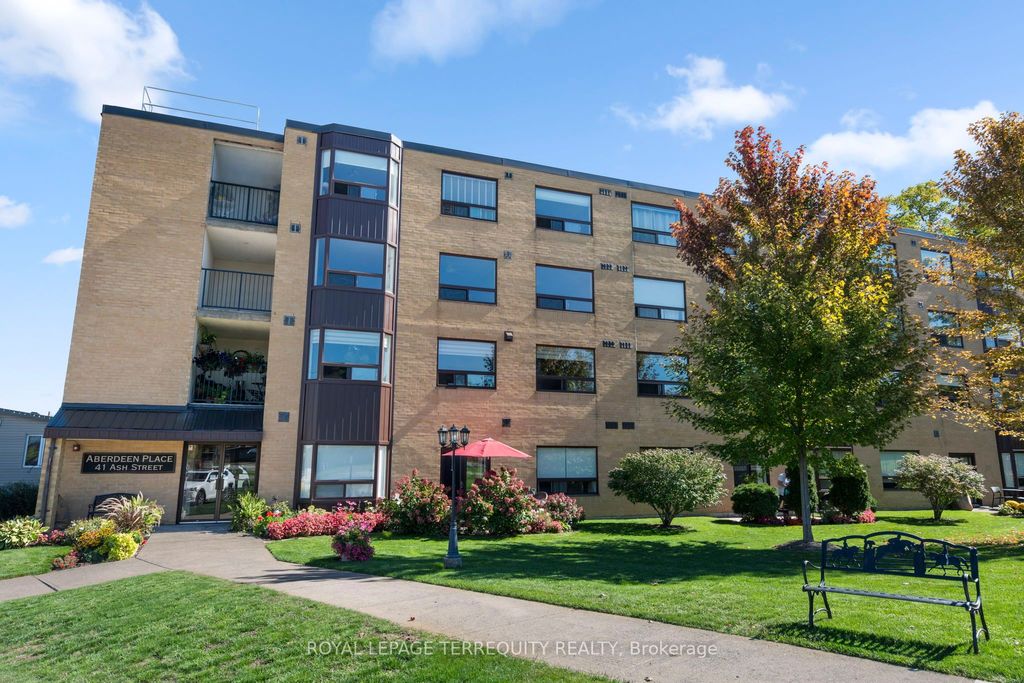 Photo of 41 Ash Street #304, Uxbridge, ON L9P 1E2 (MLS # N12450014)