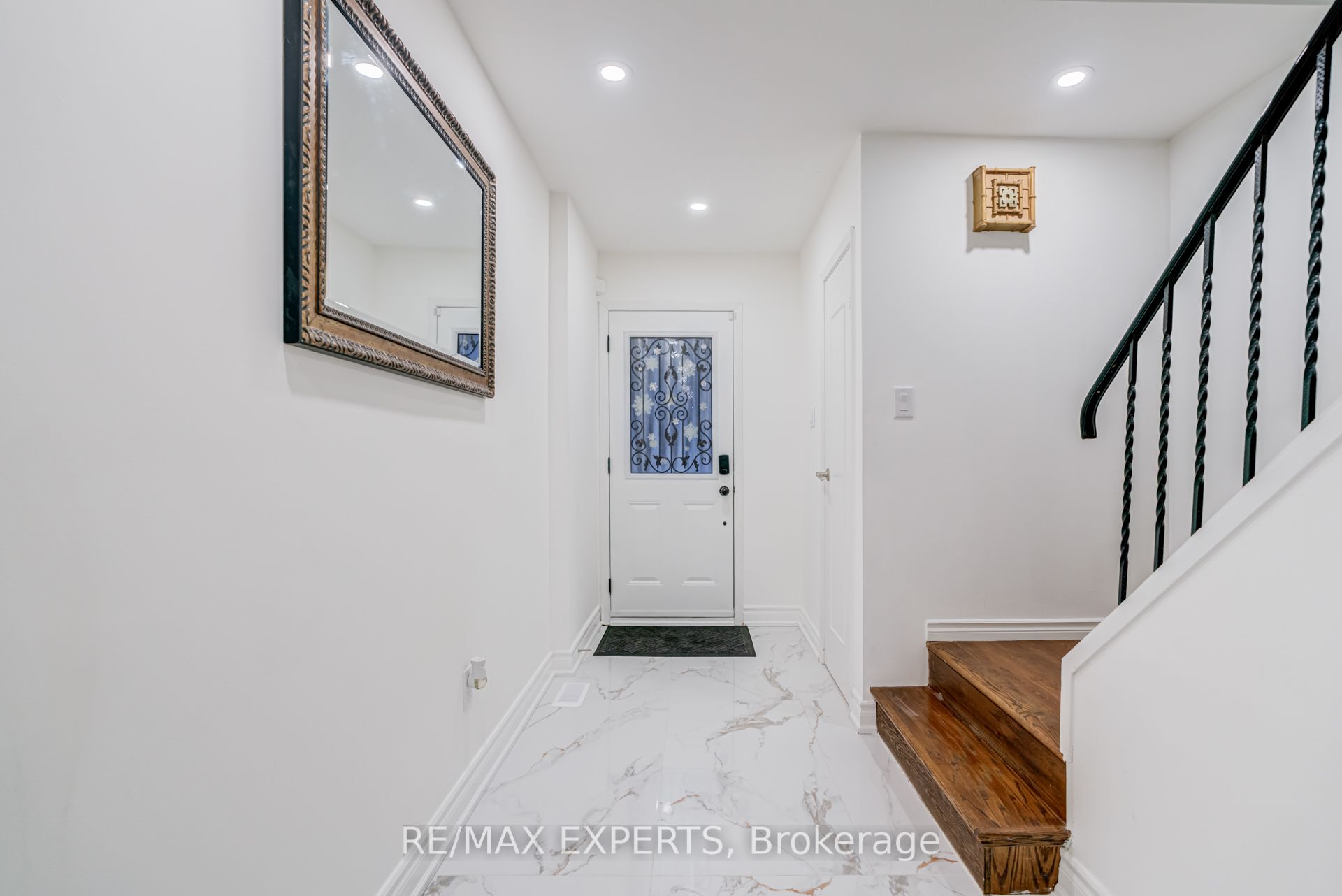 10 Knightsbridge Way