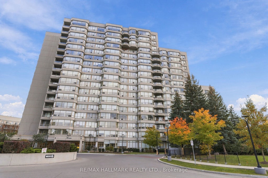 Photo of 7 Townsgate Drive #415, Vaughan, ON L4J 7Z9 (MLS # N14120706)