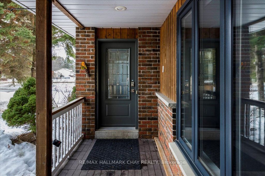 Photo of 2286 25 Side Road, Innisfil, ON L9S 2G2 (MLS # N12684152)