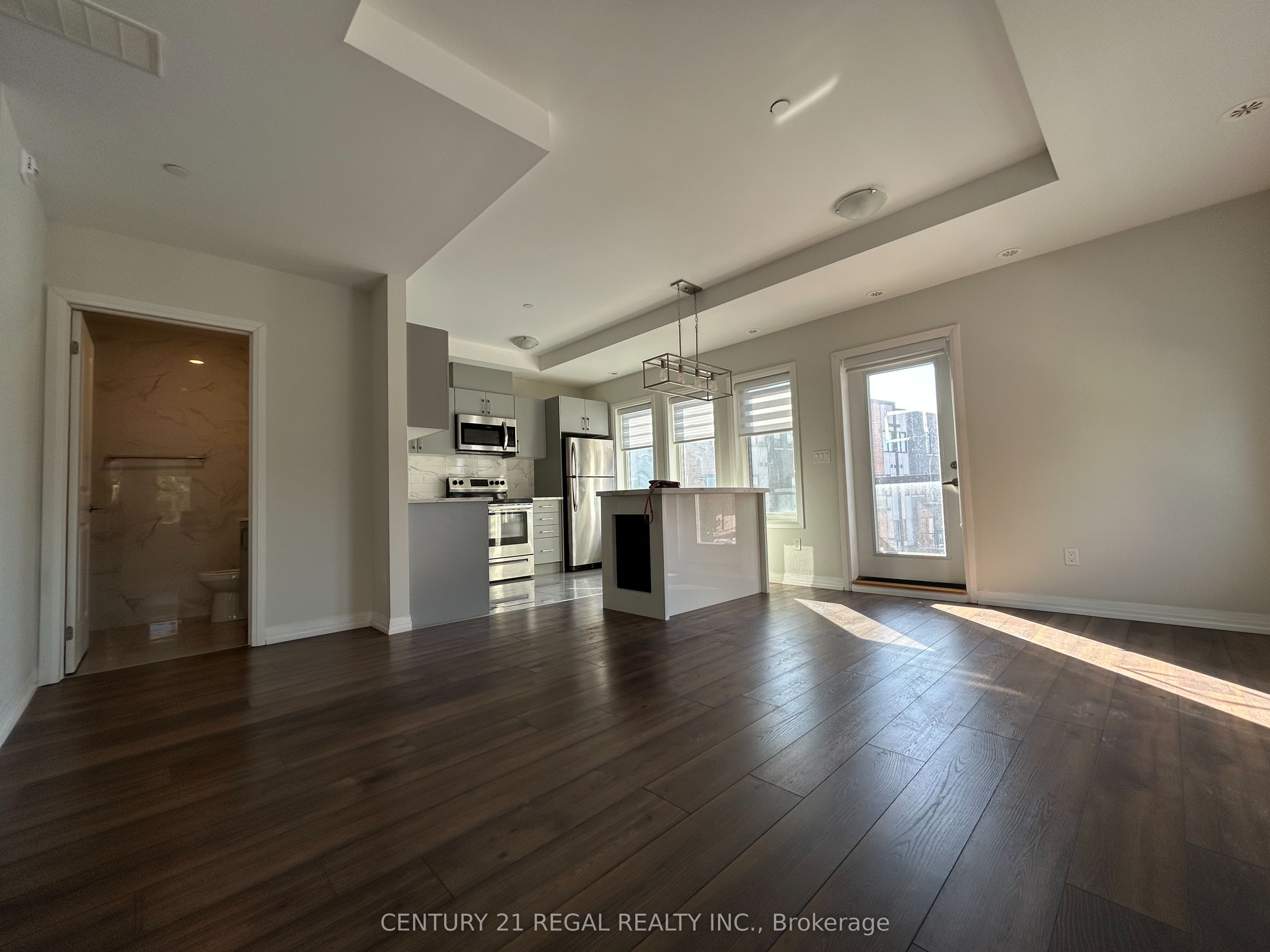 400 The East Mall Street 306