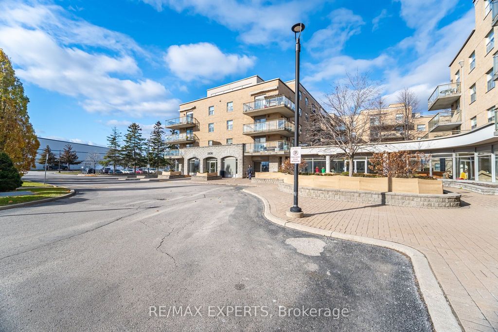 Photo of 2506 RUTHERFORD Road #414, Vaughan, ON L4K 5N4 (MLS # N12554066)