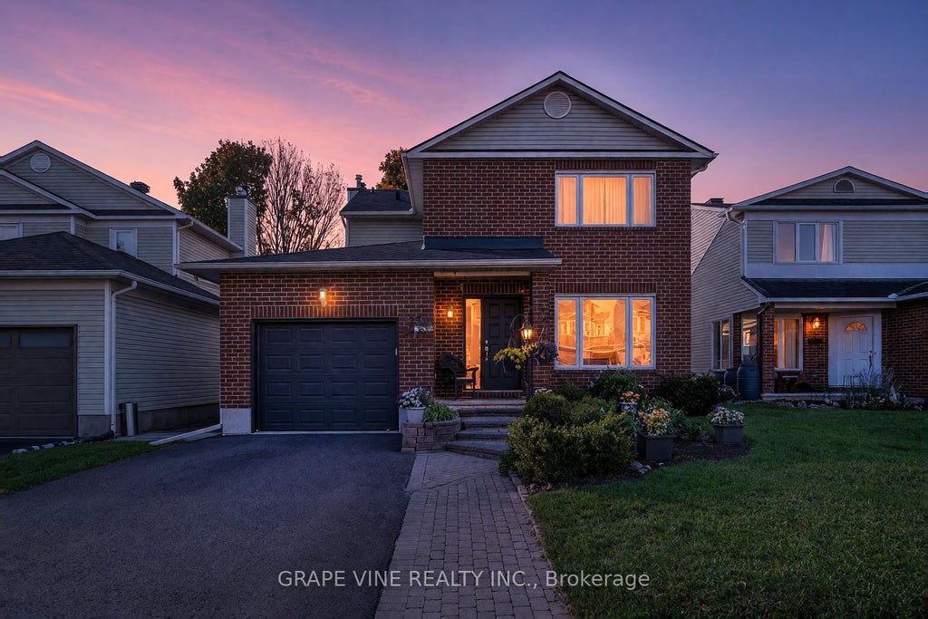 Photo of 25 Wheeler Street, Barrhaven, ON K2J 3B8 (MLS # X13911876)