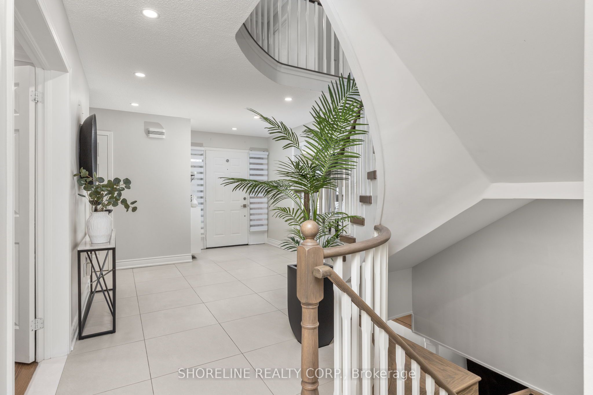 1689 Copseholm Trail