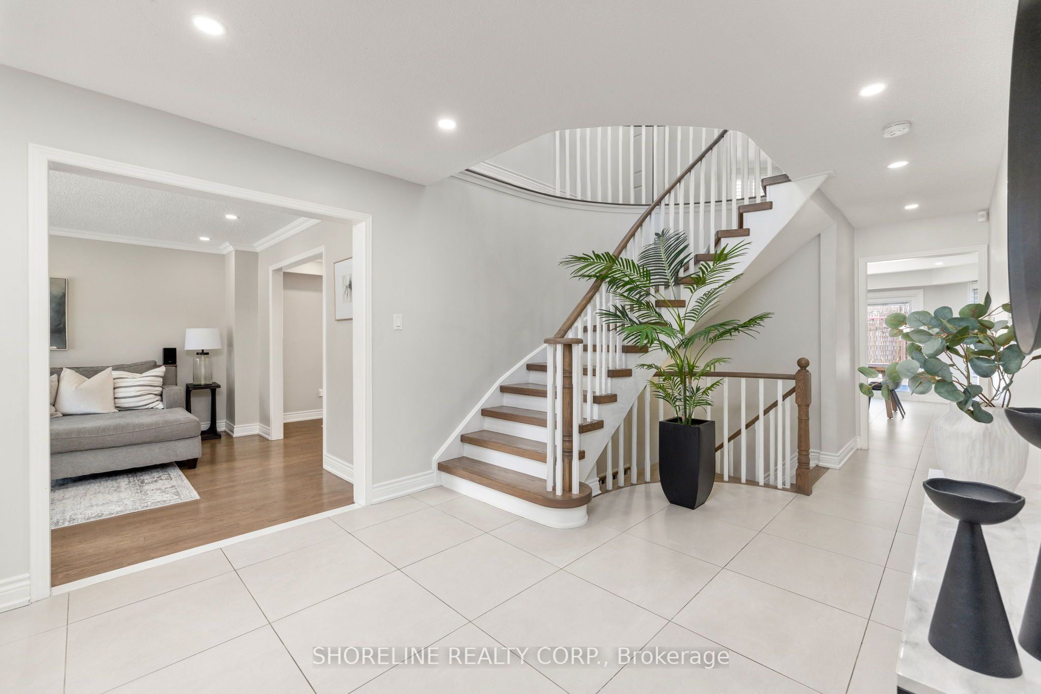 1689 Copseholm Trail