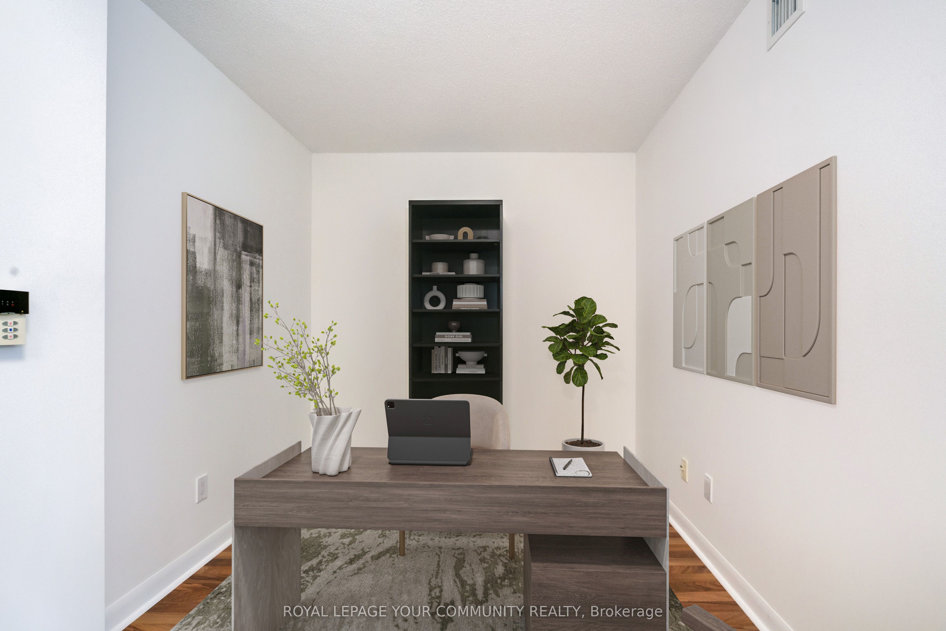 313 Richmond Street E 467