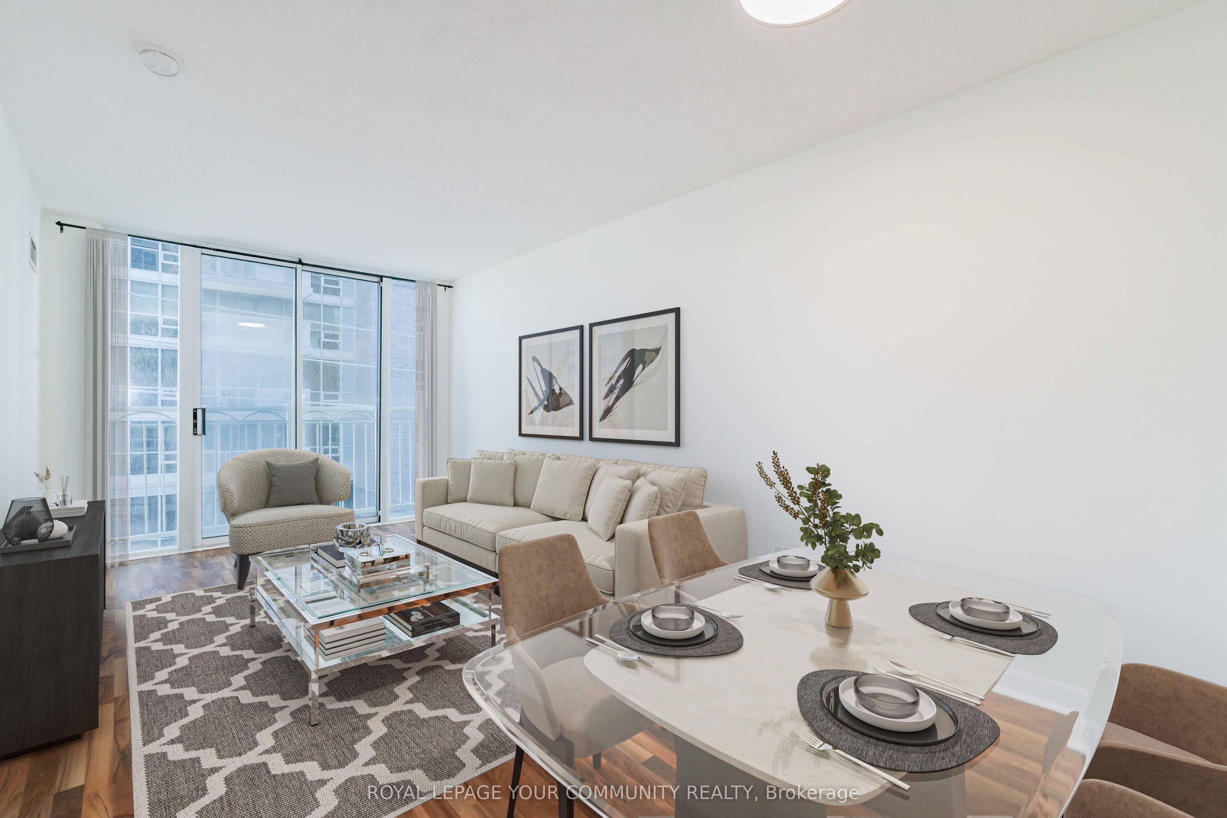 313 Richmond Street E 467