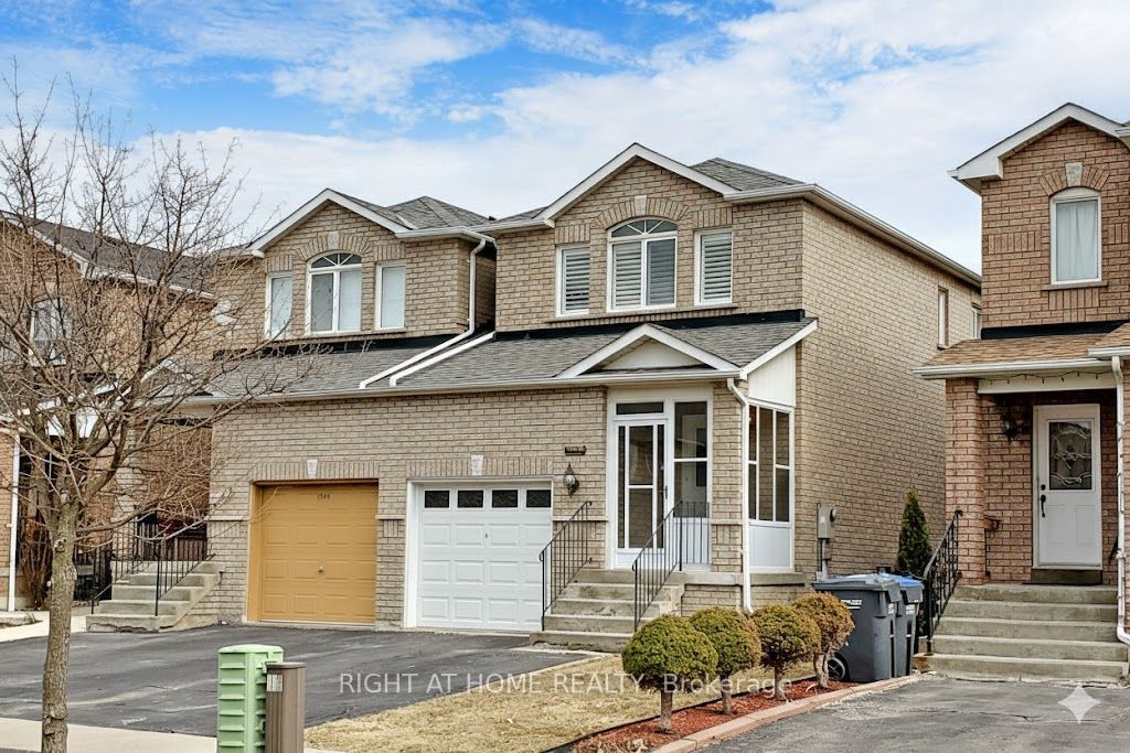 Photo of 1046 Windbrook Grove, Mississauga, ON L5V 2N7 (MLS # W12759286)
