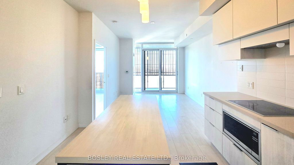 Photo of 8 Eglinton Avenue E #4406, Toronto, ON M4P 0C1 (MLS # C12577766)