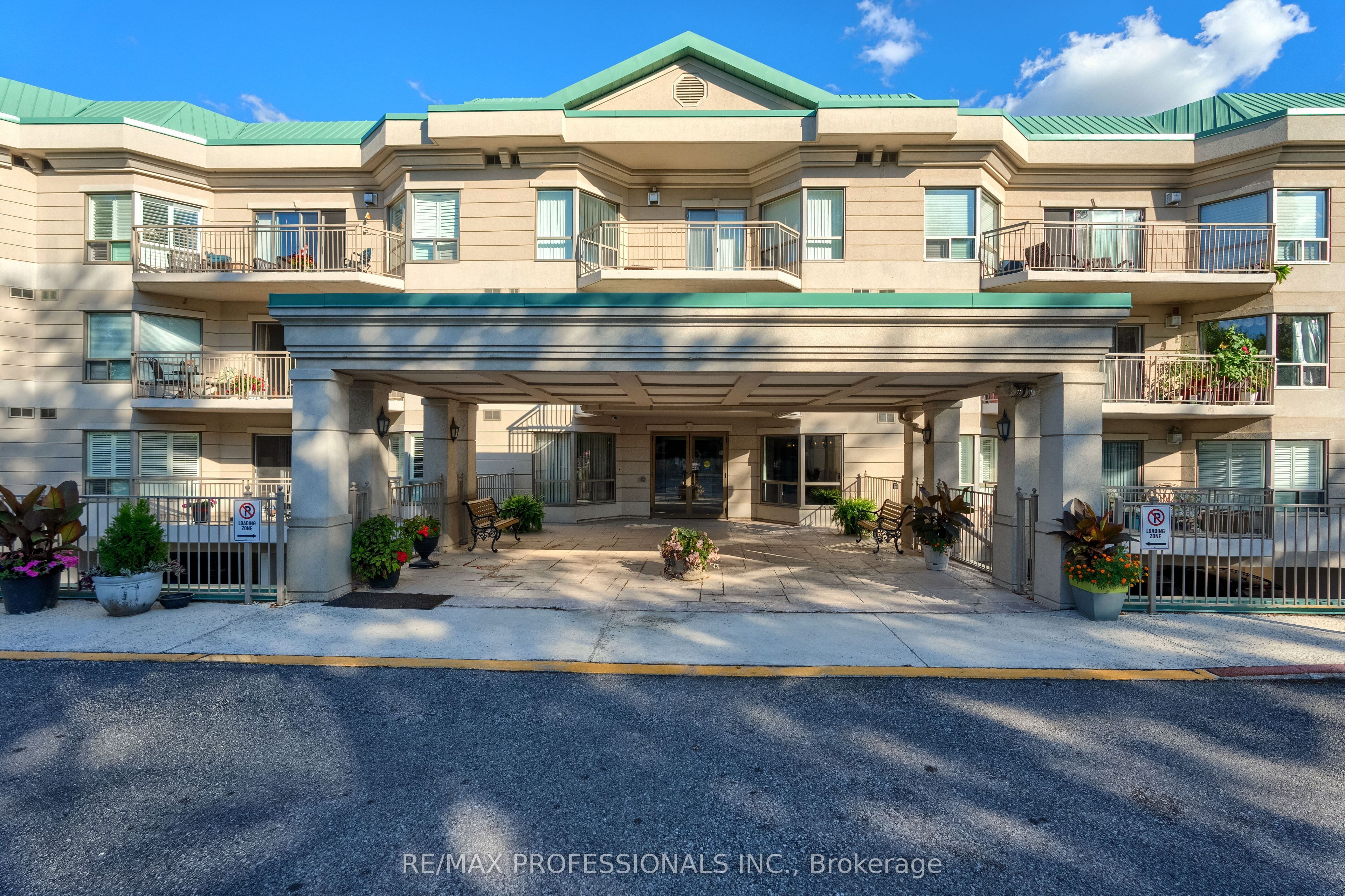 24 Chapel Street 206