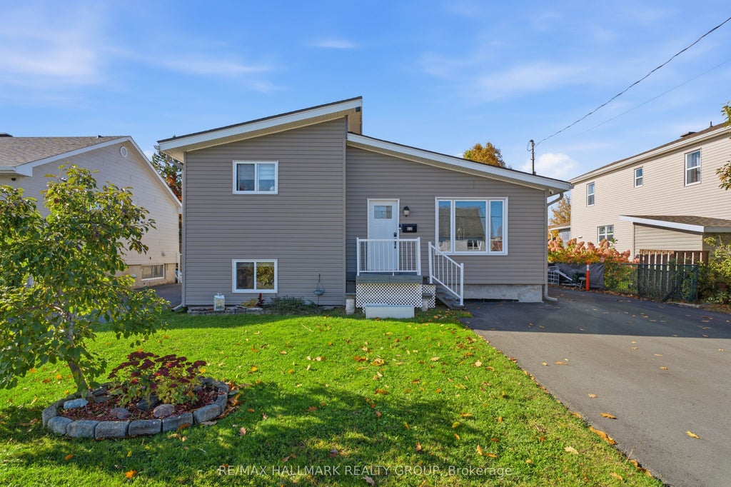 Photo of 312 DUFFERIN Street, Hawkesbury, ON K6A 2E5 (MLS # X14091354)