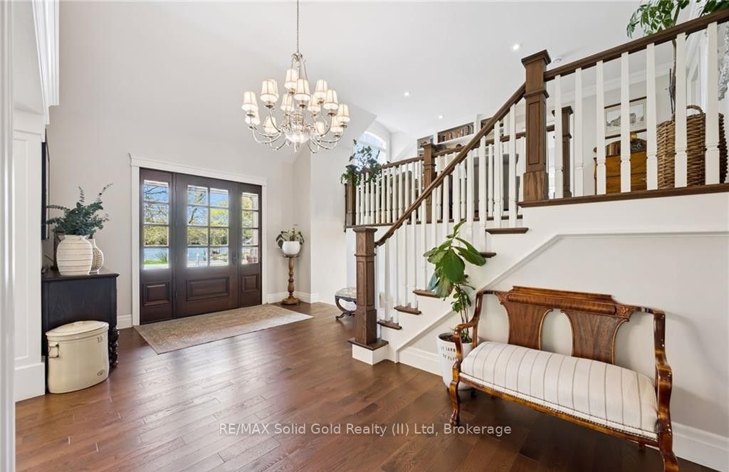 2073 Maplewood Road
