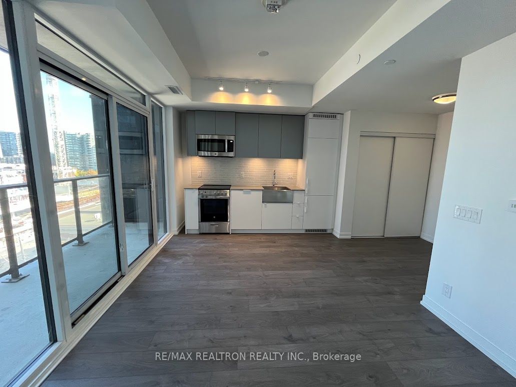 270 Dufferin Street 602