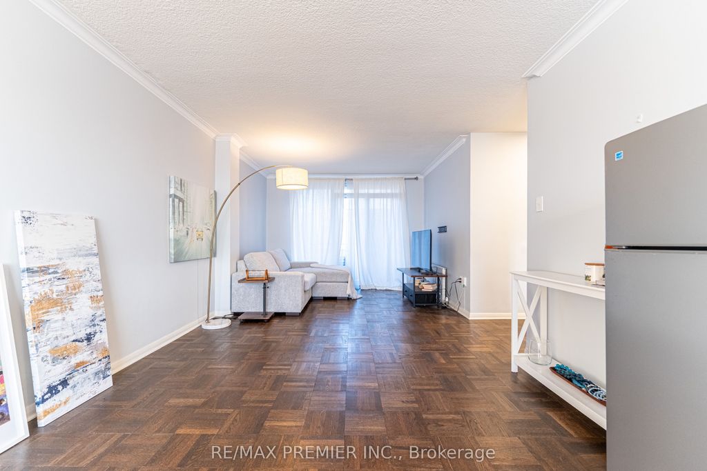 Photo of 660 Eglinton Avenue W #612, Toronto, ON M5N 1C3 (MLS # C13053842)