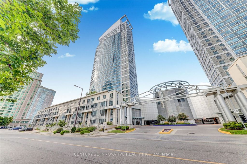 Photo of 36 Lee Centre Drive #Th307, Toronto, ON M1H 3J1 (MLS # E13077760)