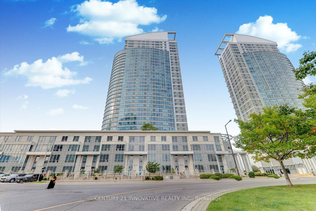 Photo of 36 Lee Centre Drive #Th307, Toronto, ON M1H 3J1 (MLS # E13077760)