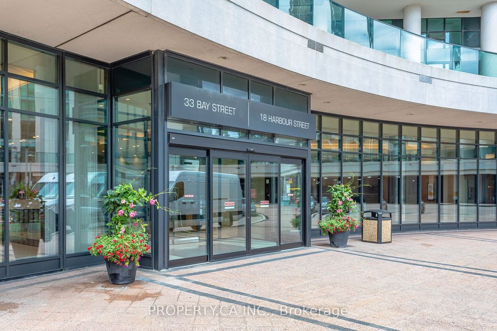 Photo of 33 Bay Street #1604, Toronto, ON M5J 2Z3 (MLS # C12489626)