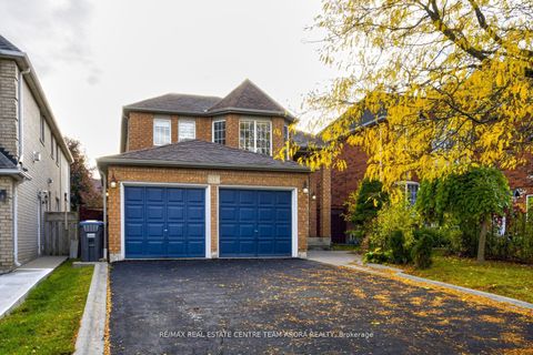 13 Ribbon Drive Brampton ON L6R 1X3