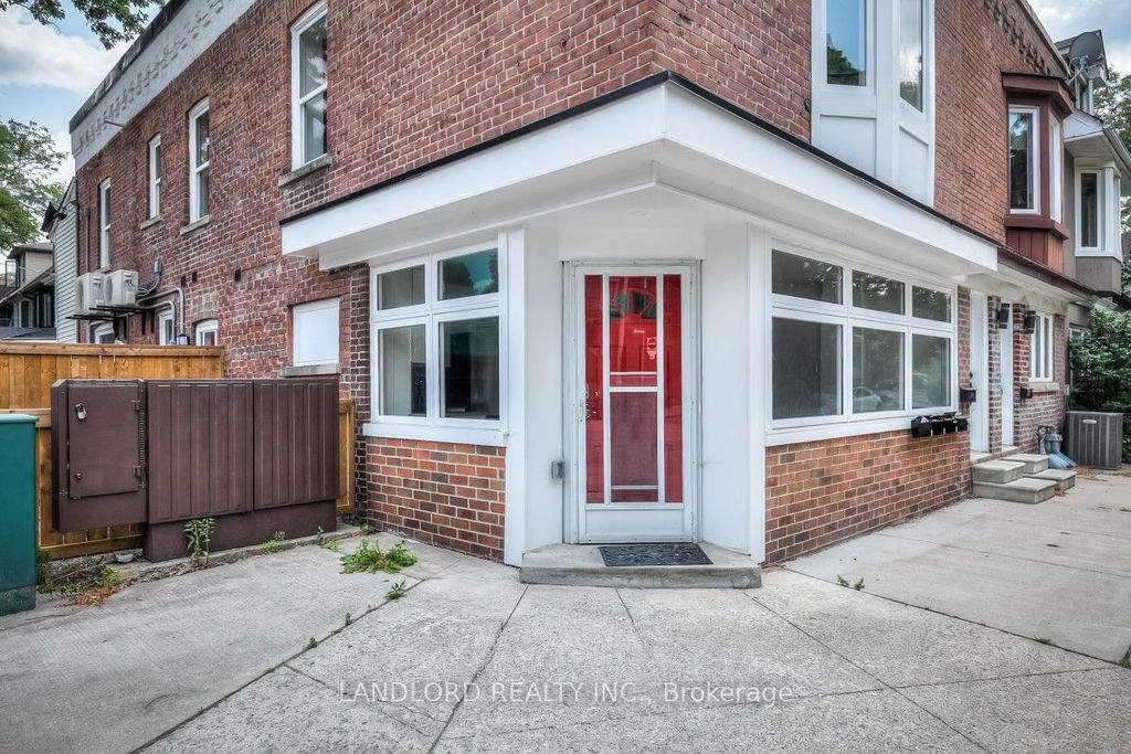 Photo of 601 Logan Avenue, Toronto, ON M4K 3B9 (MLS # E13064220)