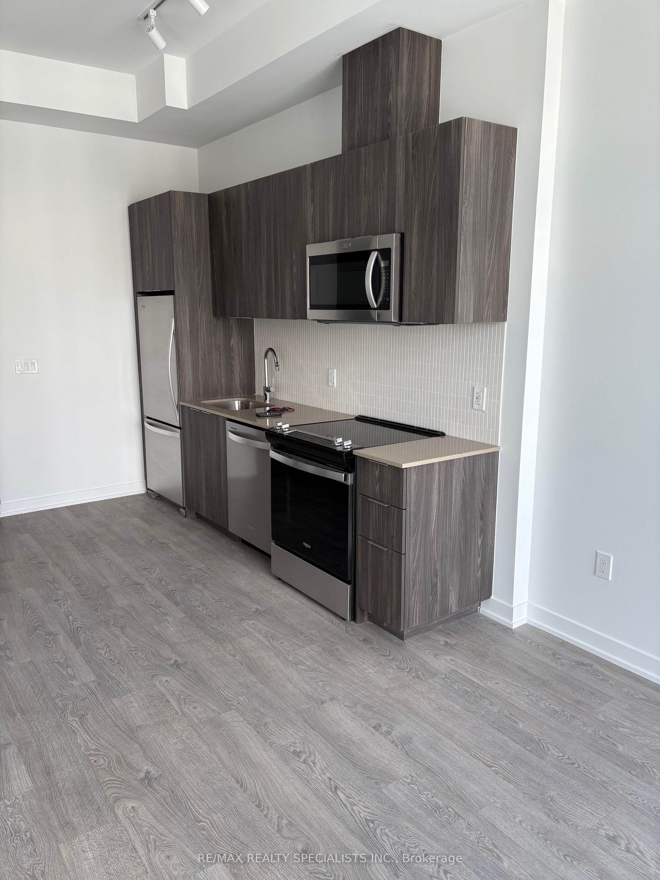 750 Whitlock Avenue 809