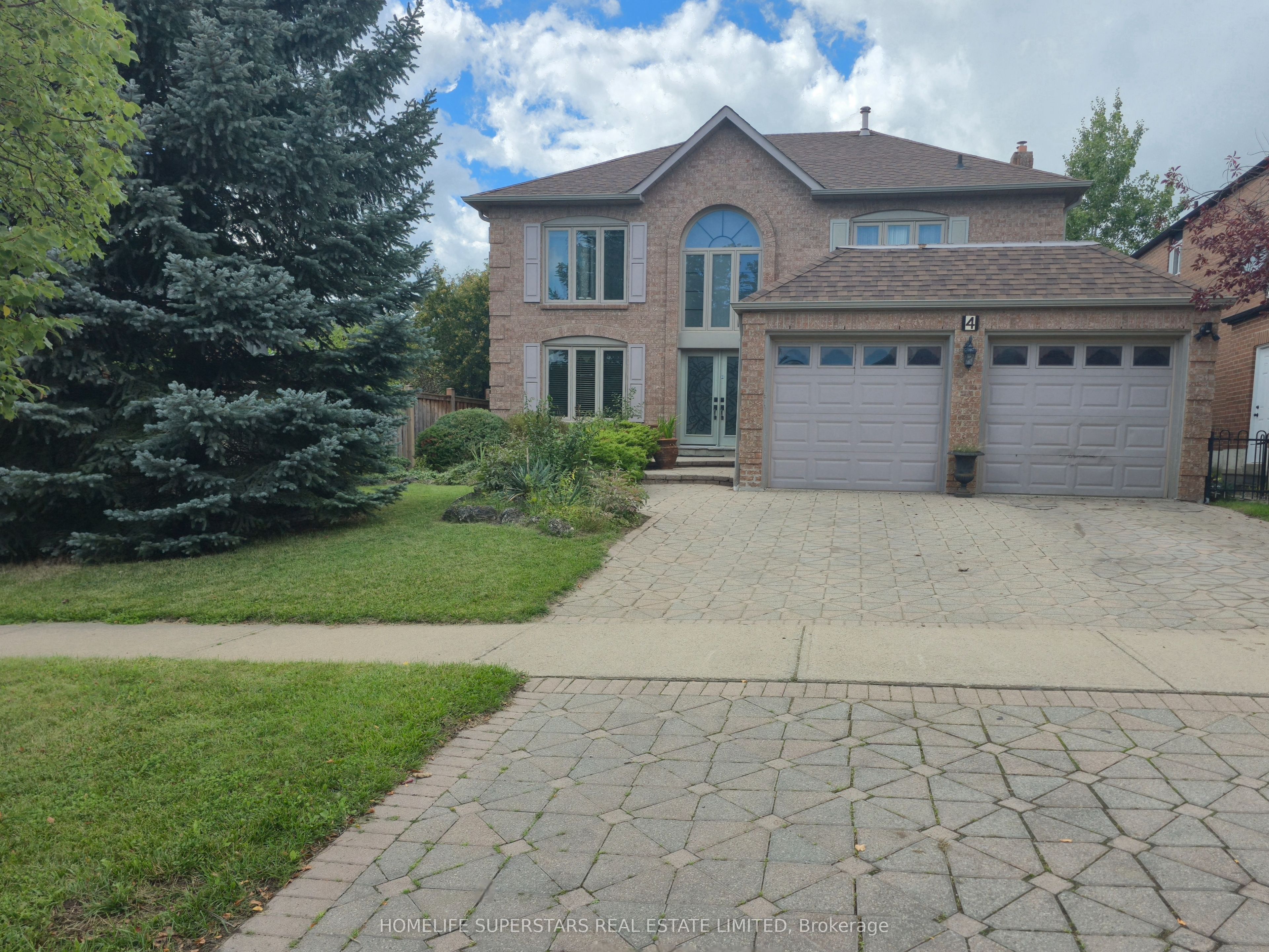 4 Nottingham Crescent