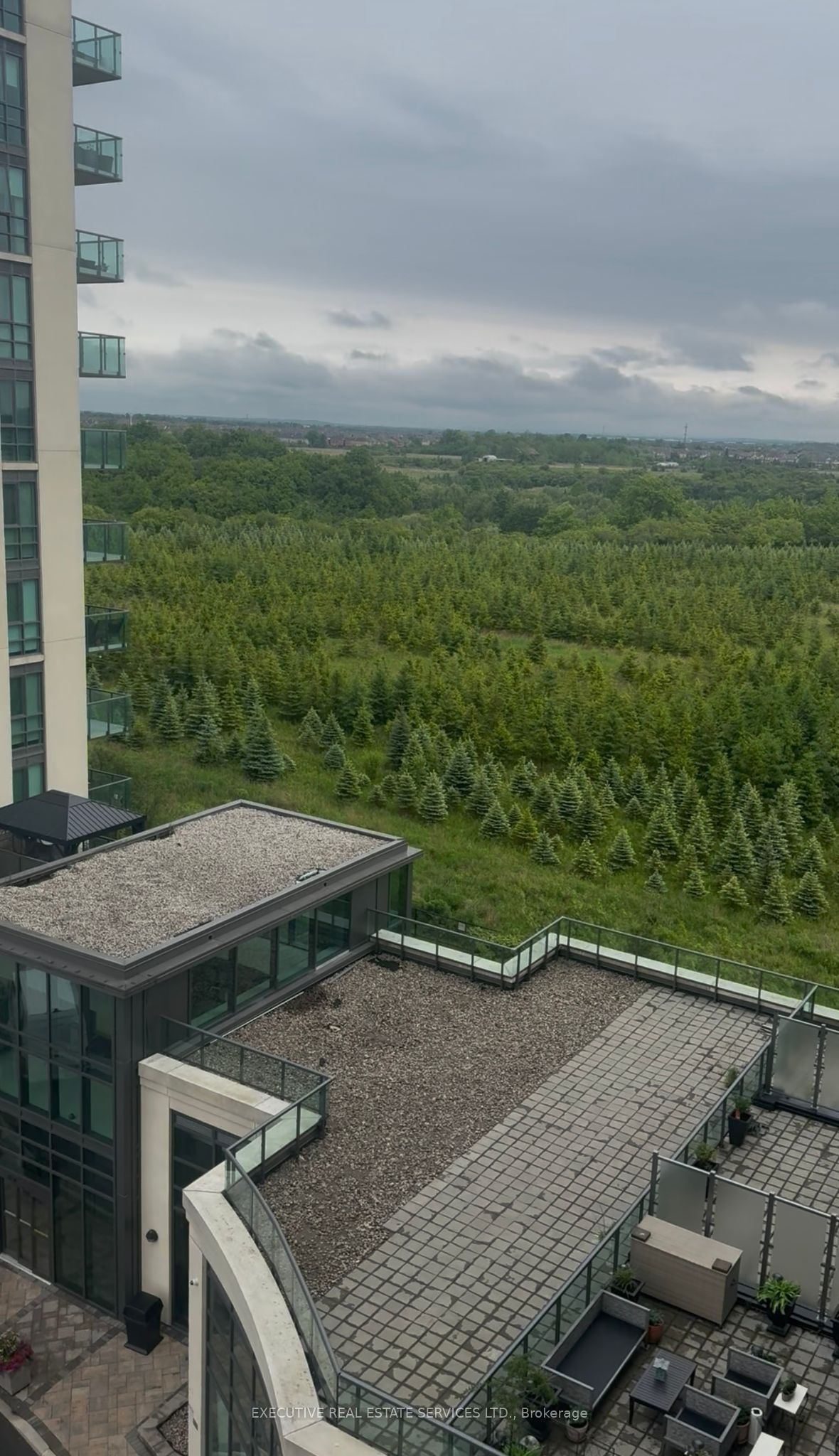 65 Yorkland Boulevard 605