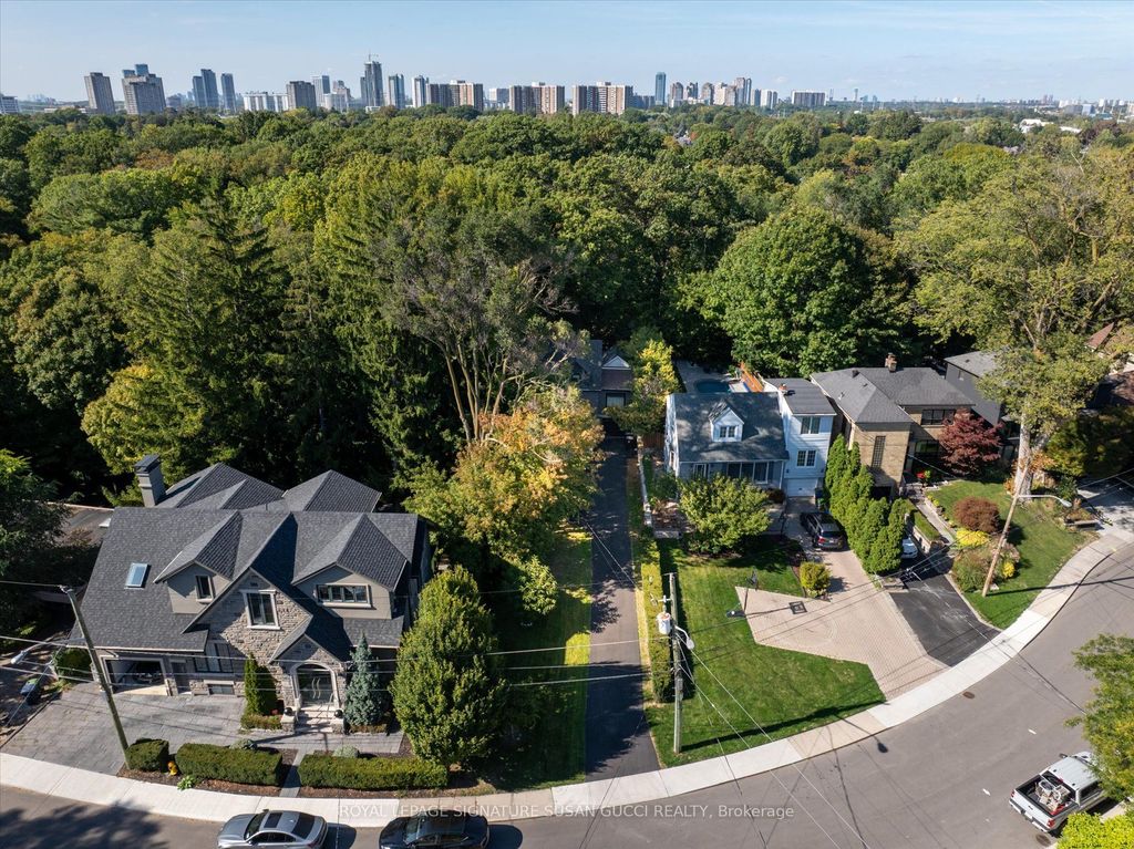Photo of 34 Glenwood Crescent, Toronto, ON M4B 1J6 (MLS # E12432225)
