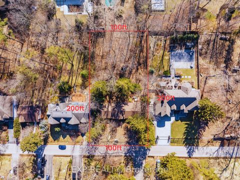 1252 Mona Road Mississauga ON L5G 3A1