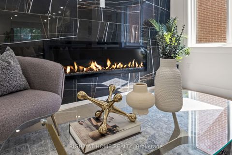 3049 Golden Orchard Drive Mississauga ON L4X 2V1