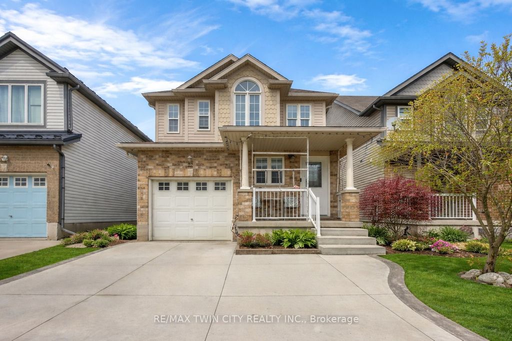 Photo of 22 Dahlia Street, Kitchener, ON N2E 4A9 (MLS # X13022444)