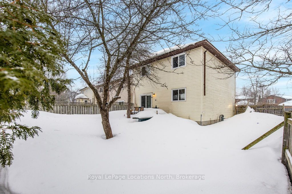Photo of 341 Hickling Trail, Barrie, ON L4M 5Z6 (MLS # S12867962)