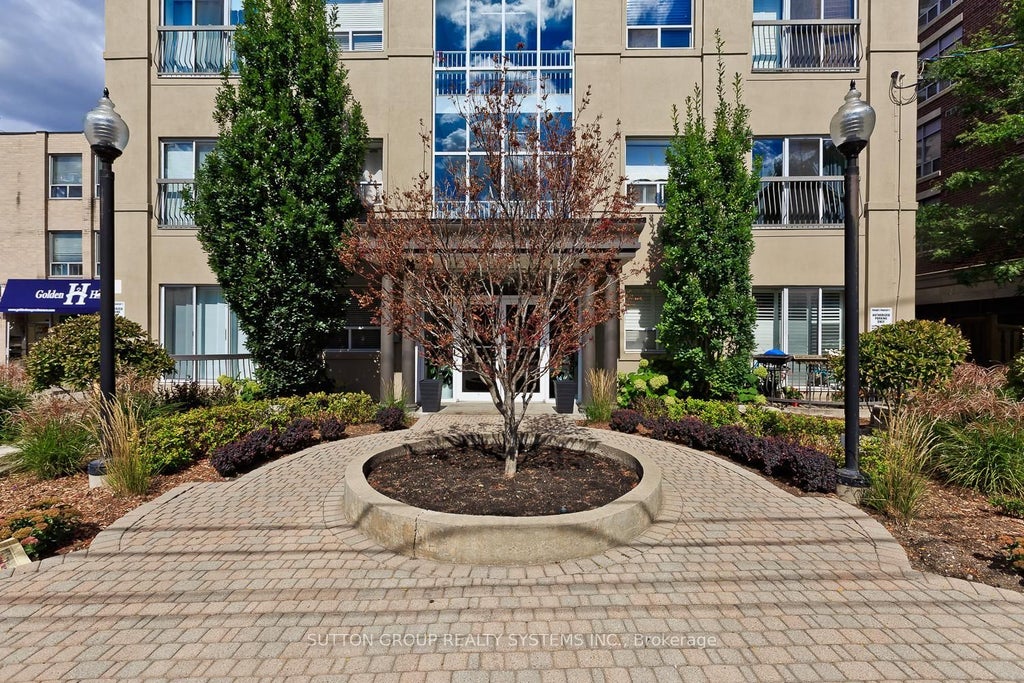 Photo of 4198 Dundas Street W #311, Toronto, ON M8X 1Y6 (MLS # W13852316)