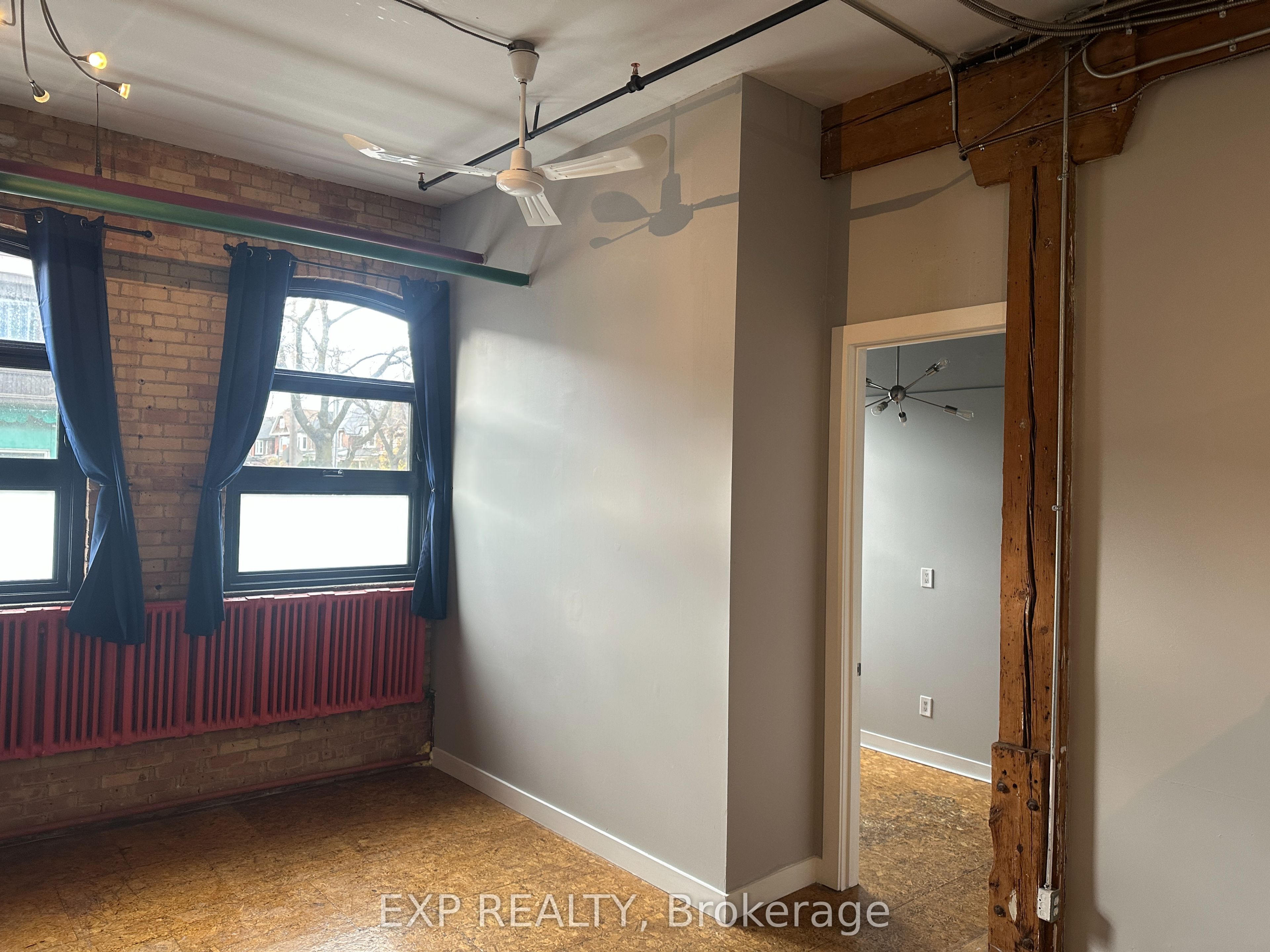 2480 Dundas Street W 2474