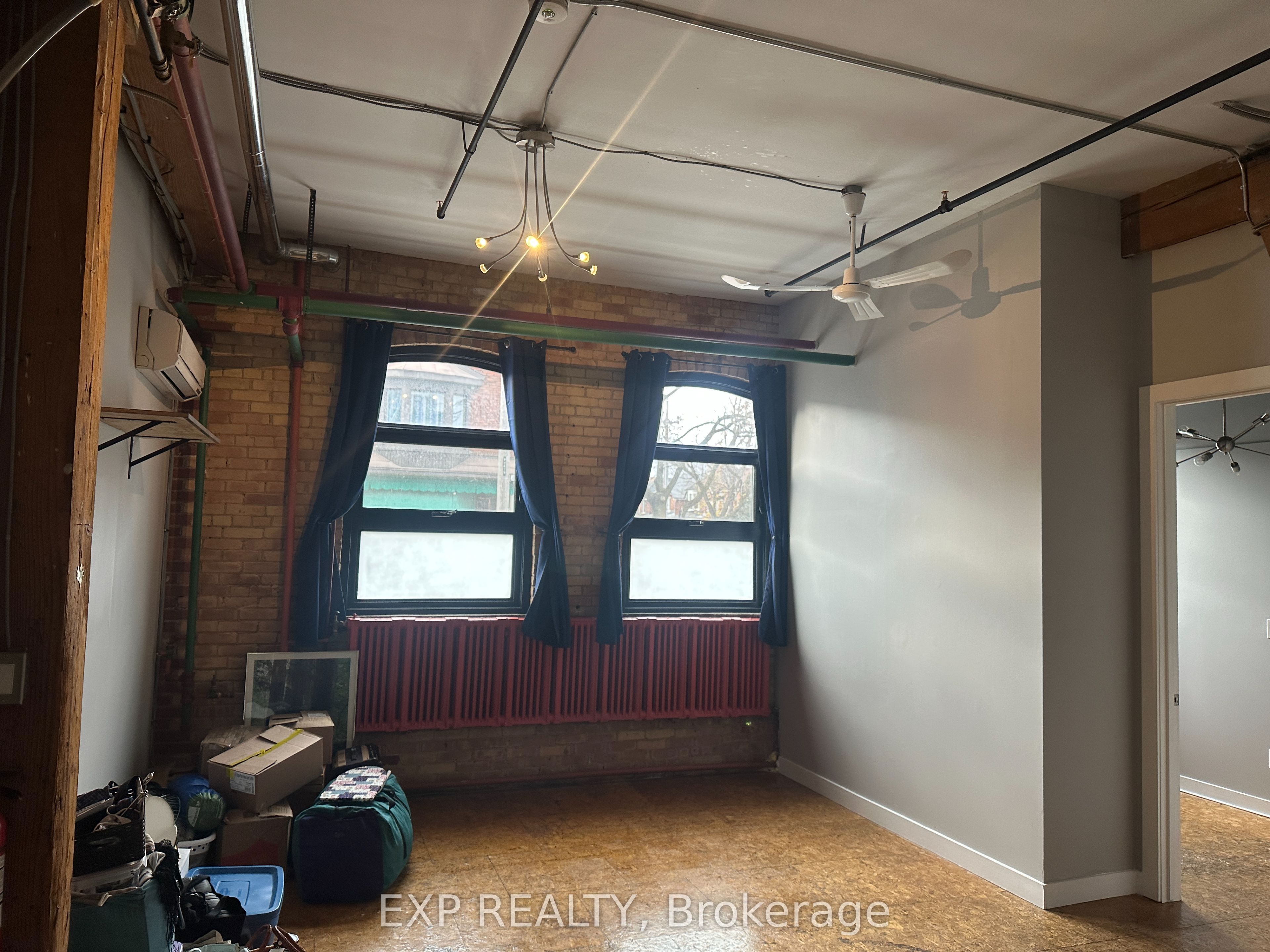2480 Dundas Street W 2474