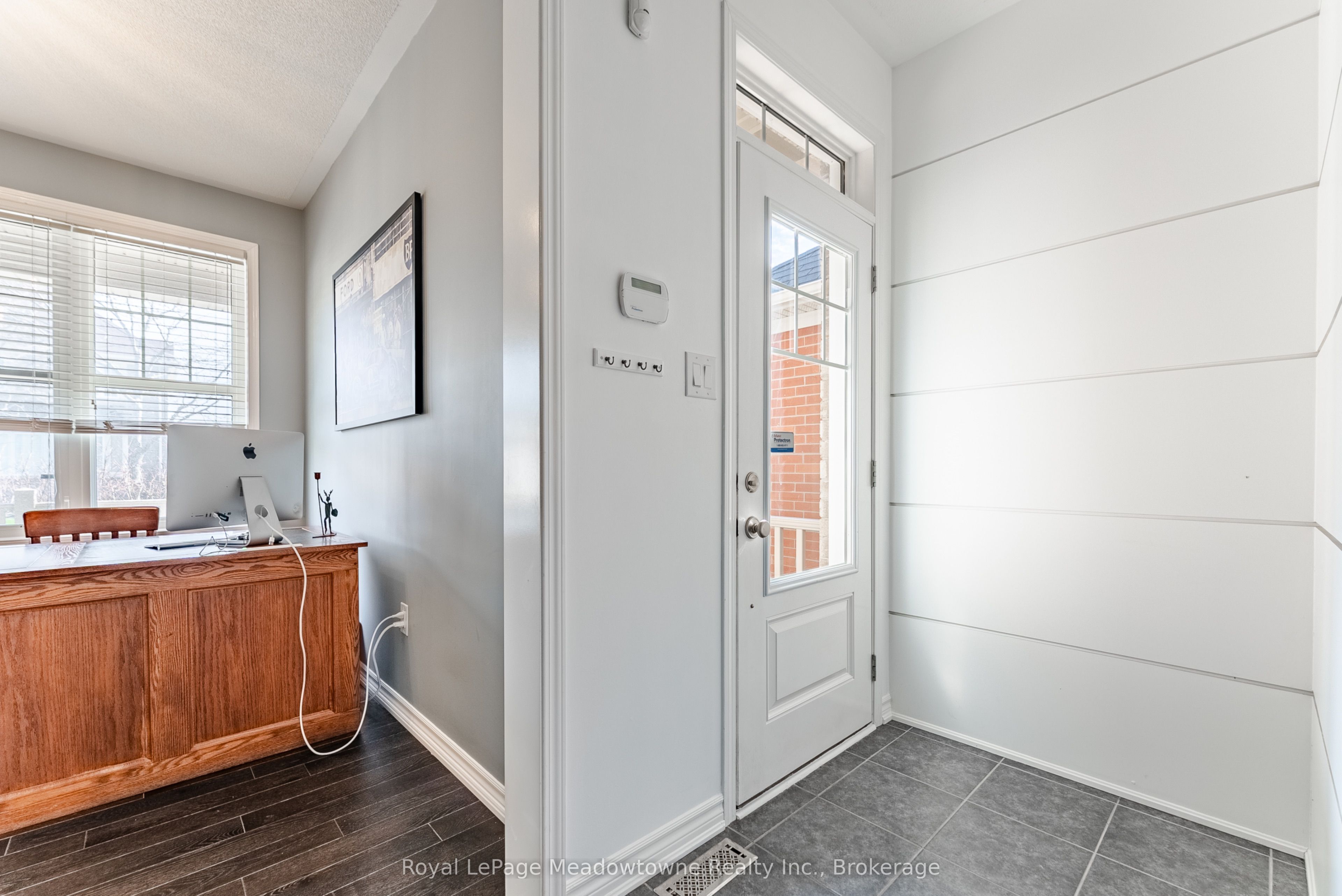 325 Gleave Terrace