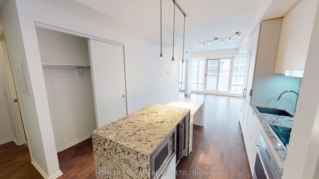 Photo of 1 BLOOR Street E #4407, Toronto, ON M4W 0A8 (MLS # C13157802)
