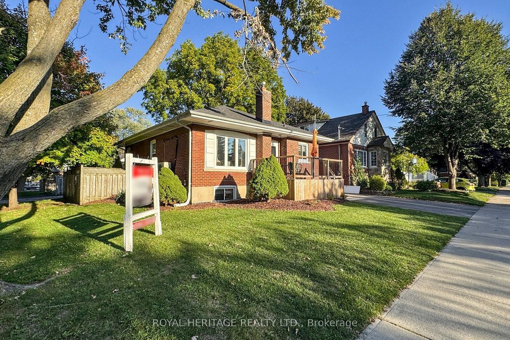 Photo of 233 Palace Street, Whitby, ON L1N 5G1 (MLS # E12444879)