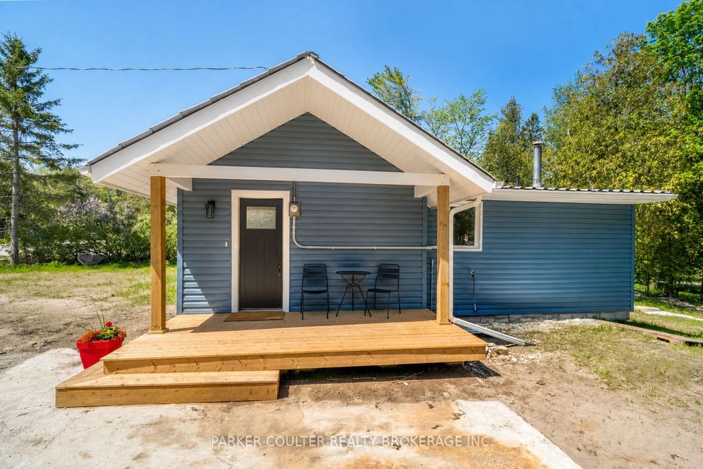 Photo of 14 Earldom Boulevard, Tay, ON L0K 1R0 (MLS # S13224502)