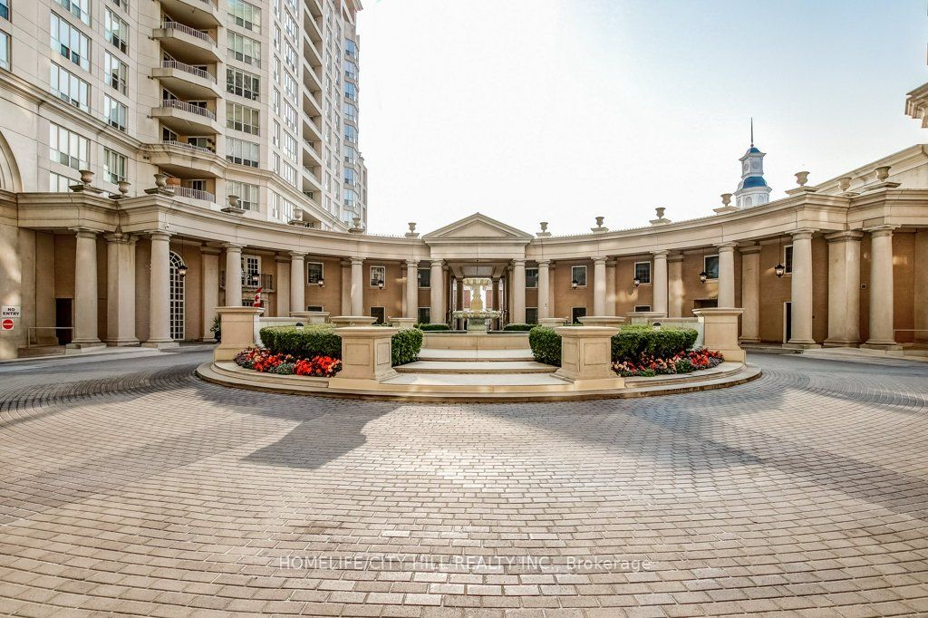 2285 Lake Shore Boulevard W 506