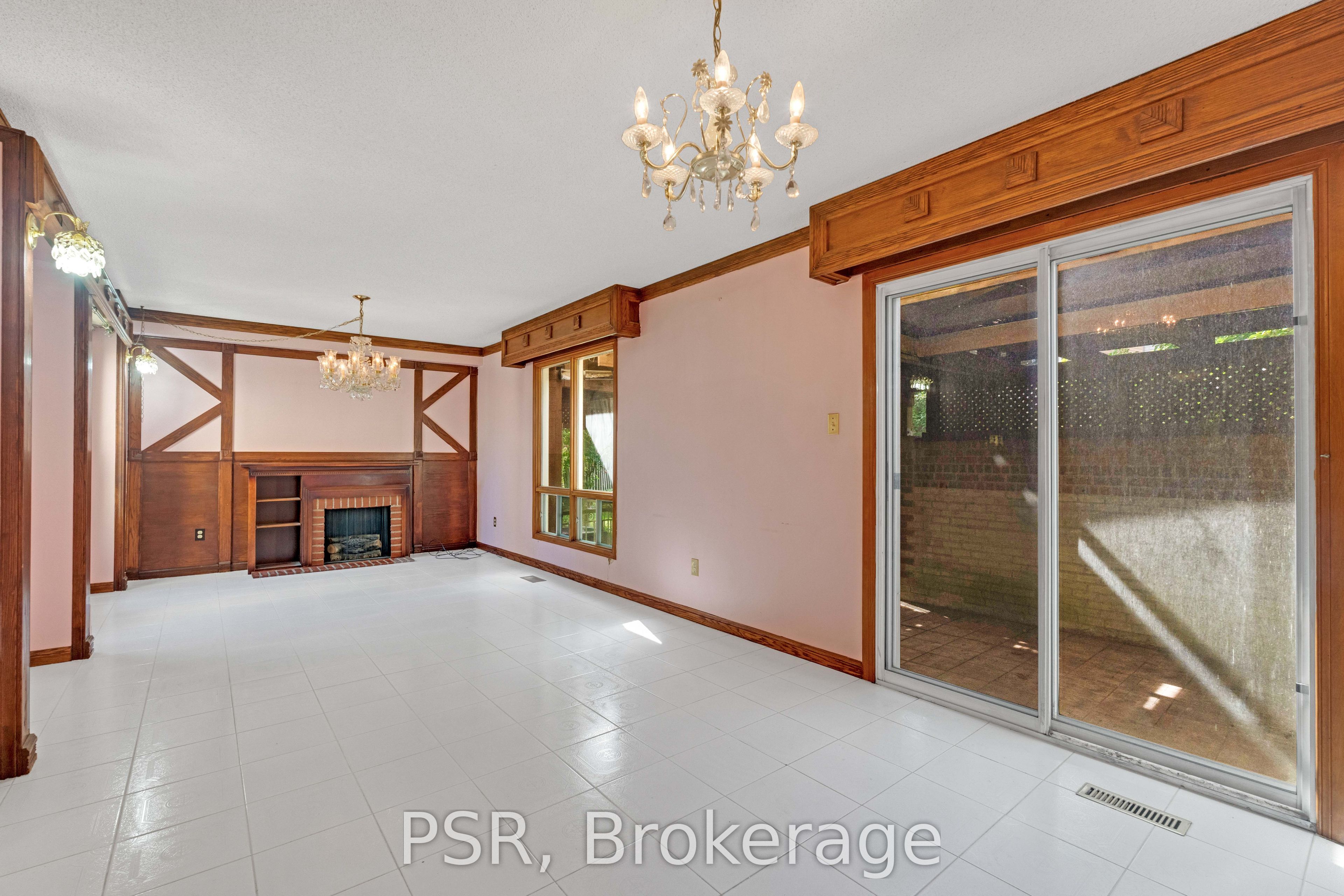 4069 Chelmsford Court
