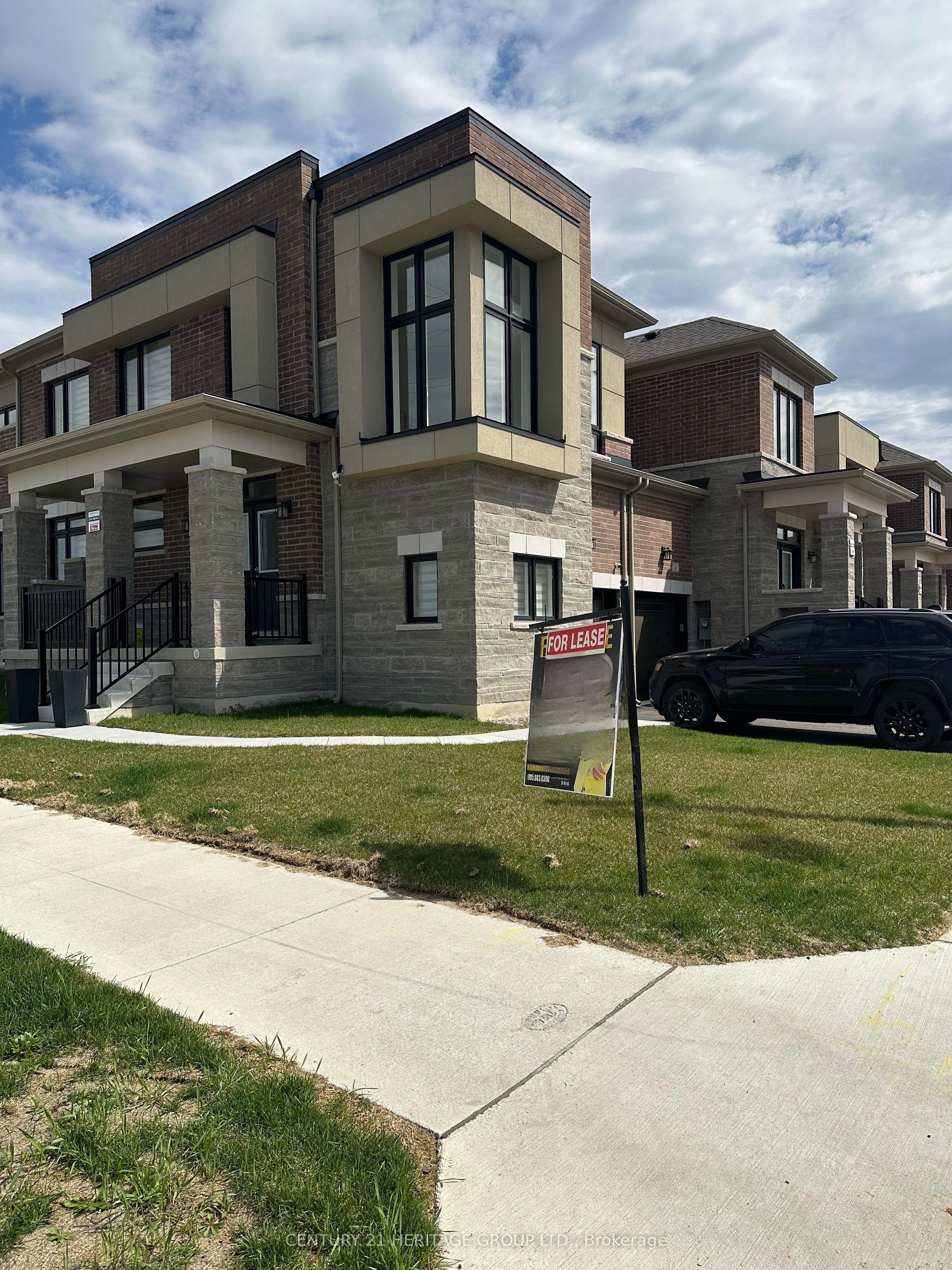 4 Singhampton Road