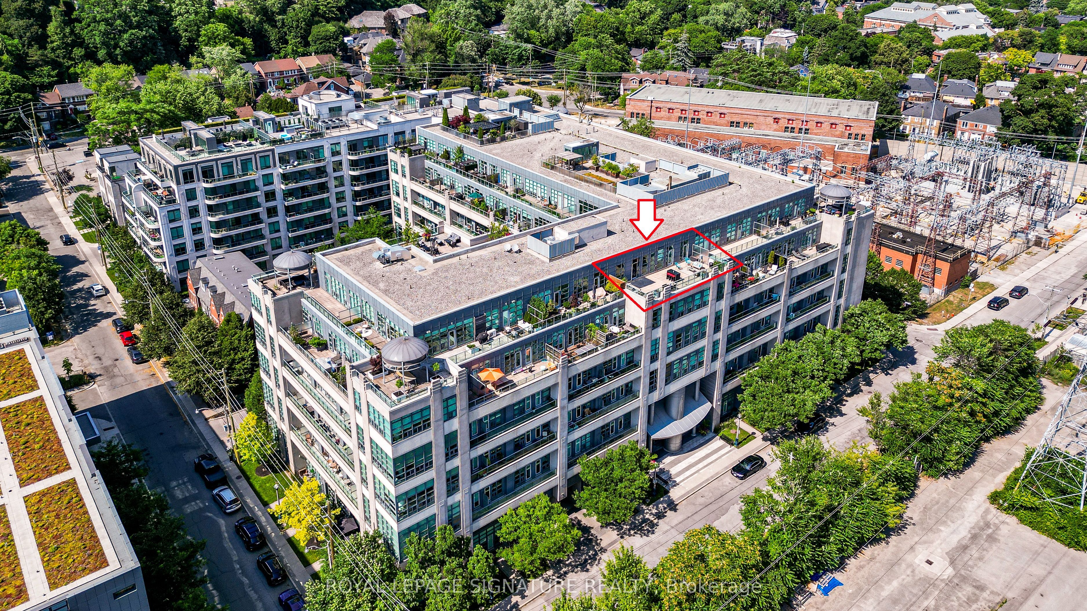 380 Macpherson Avenue 615