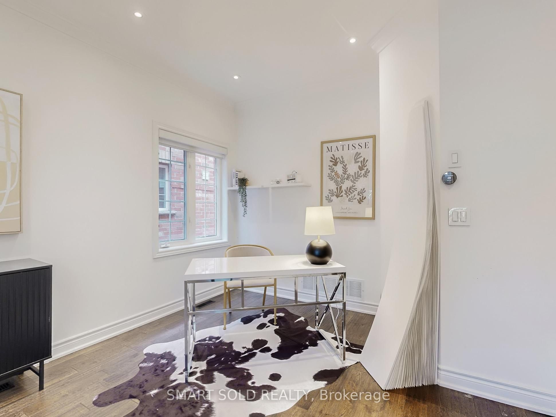 30 Crispin Court