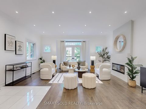 30 Crispin Court Markham ON L3R 4G6