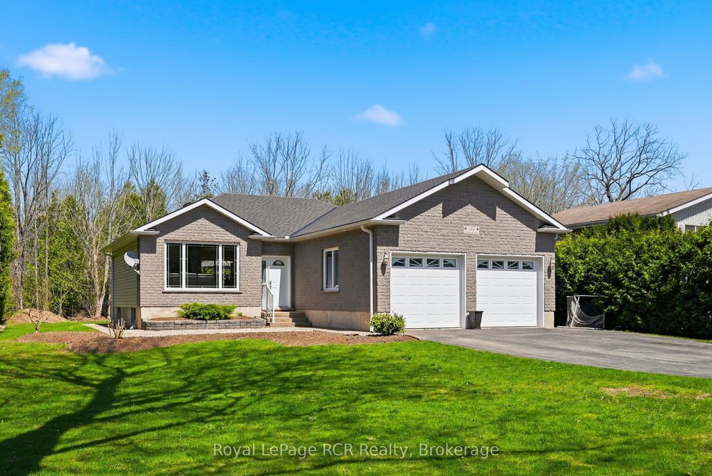 Photo of 406 Alice Street, Saugeen Shores, ON N0H 2L0 (MLS # X13091456)