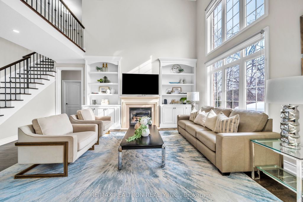 Photo of 740 Valley Green Trail, Newmarket, ON L3X 2V7 (MLS # N12800558)