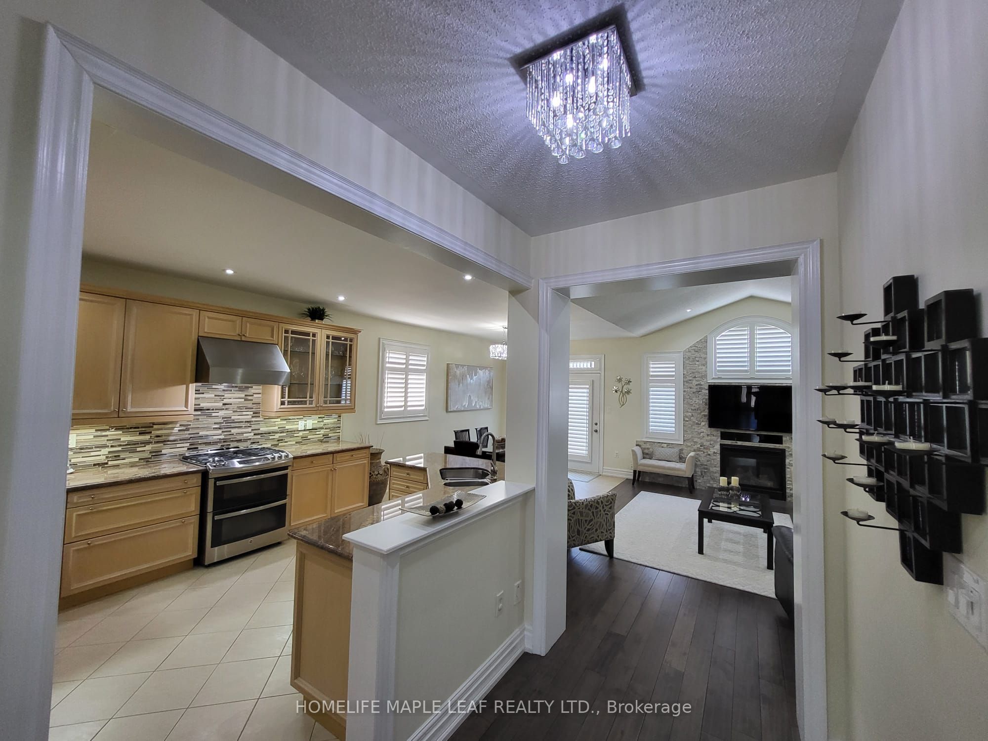 69 Huntspoint Drive