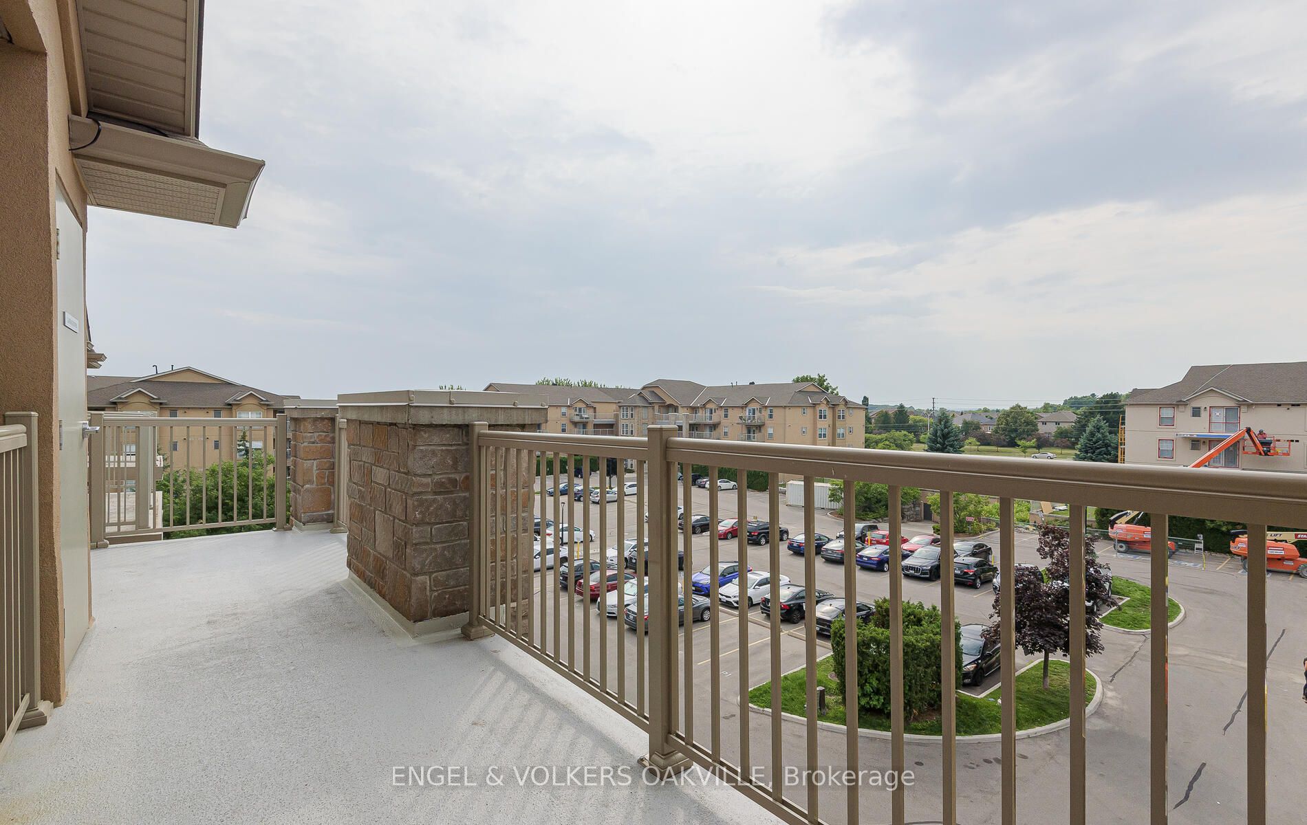 1460 Bishops Gate 401