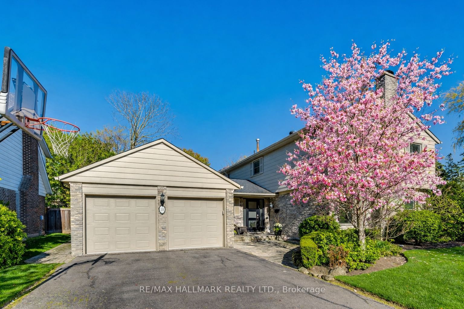 55 Riverside Boulevard