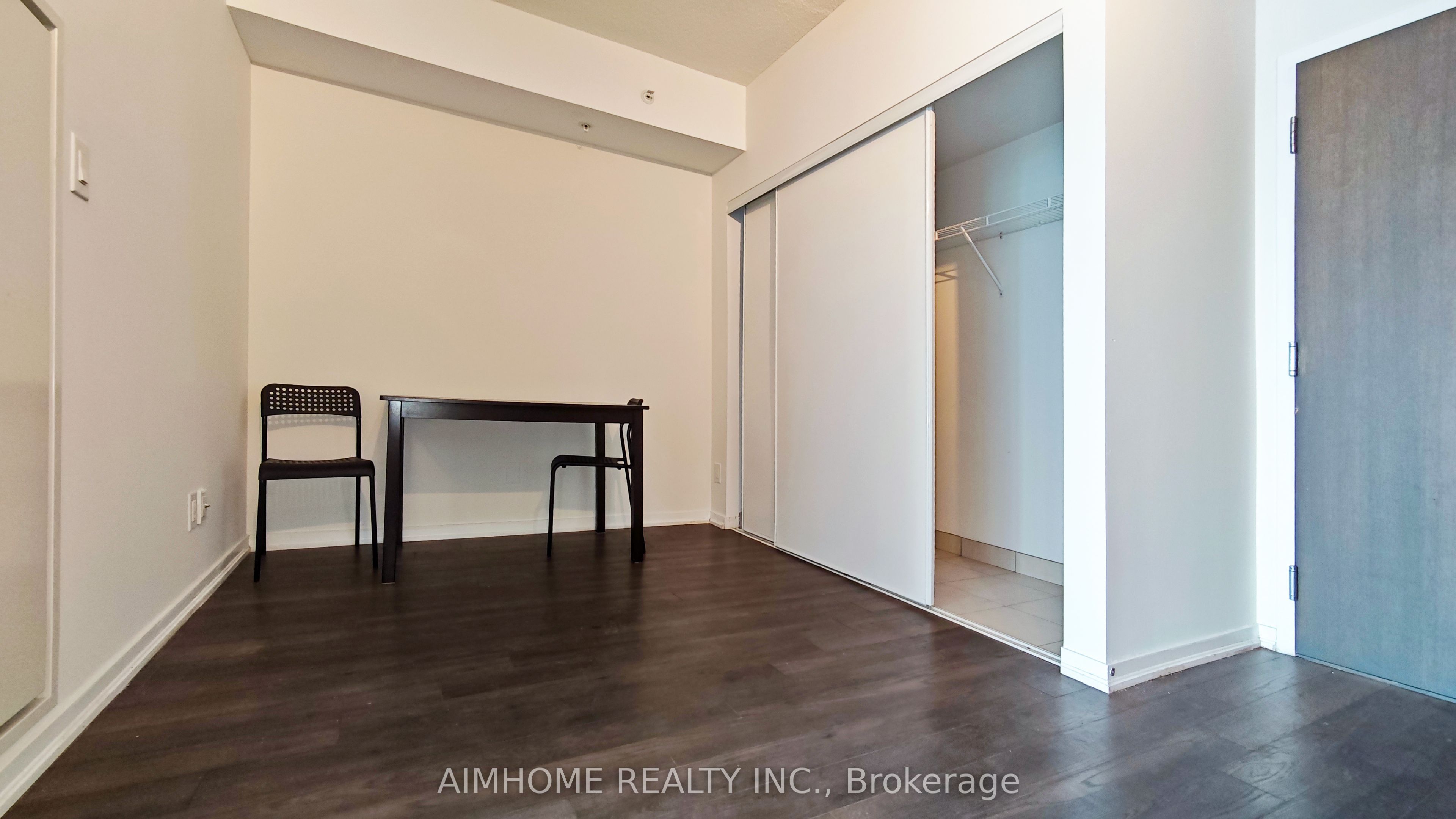 68 Abell Street 1107
